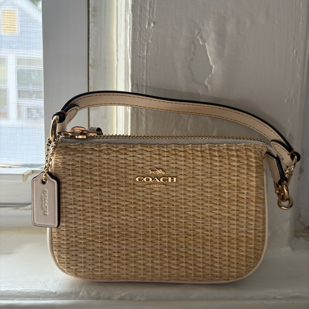 Coach Nolita 15 in Straw & White
